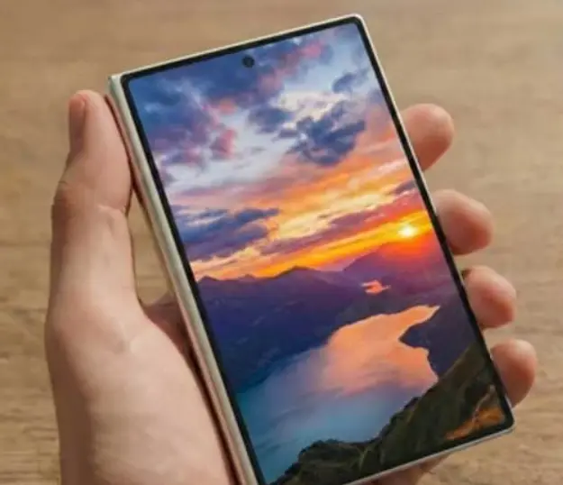 Samsung Galaxy Wide Fold hakkında ilk bilgiler ortaya çıktı
