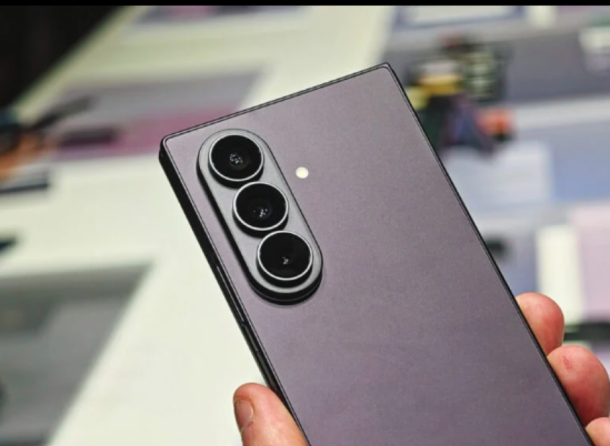 Samsung Galaxy Z Fold 9 Ultra için dev kamera yükseltmesi iddiası ortaya çıktı