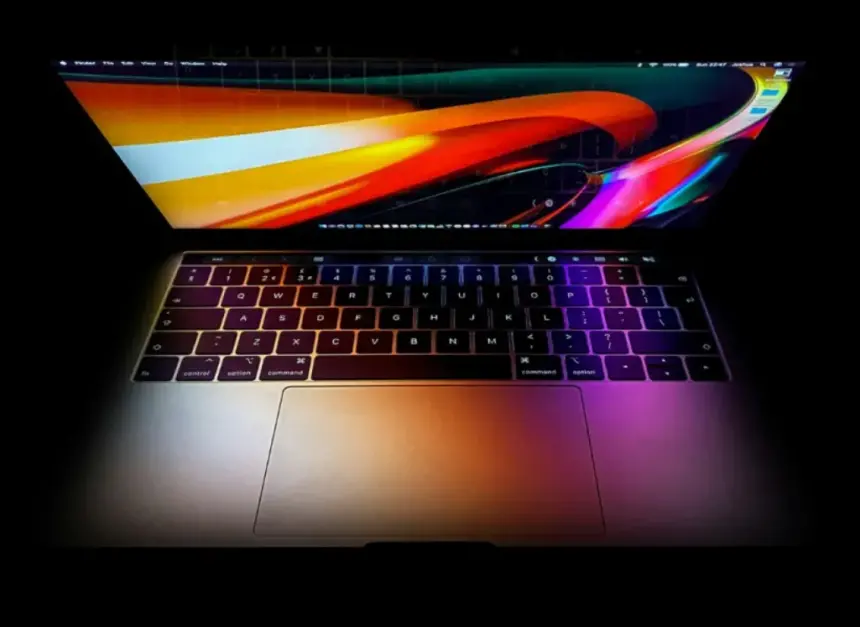 Dokunmatik ekranlı MacBook iddiası güçlendi: Yeni sızıntı “yüzde 100 kesin” diyor