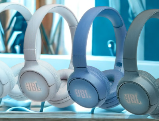 JBL T500BT ve Wave 300TWS kulaklıklar ses, tasarım ve konforu bir arada sunuyor