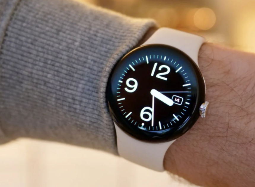 Google, Pixel Watch için telefonla otomatik kilit açma özelliği hazırlıyor