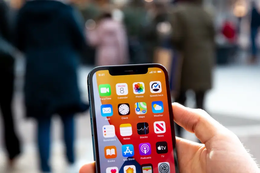 iPhone 12 ses az geliyor 2025
