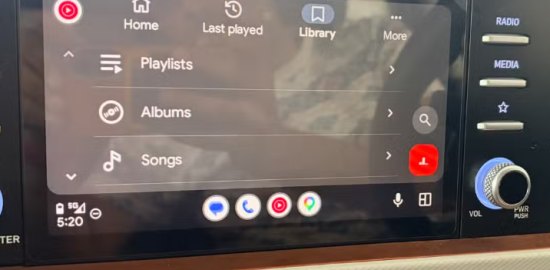 Android Auto 17.3 yayınlandı: Sürekli çökmelere karşı kritik güncelleme dağıtılıyor