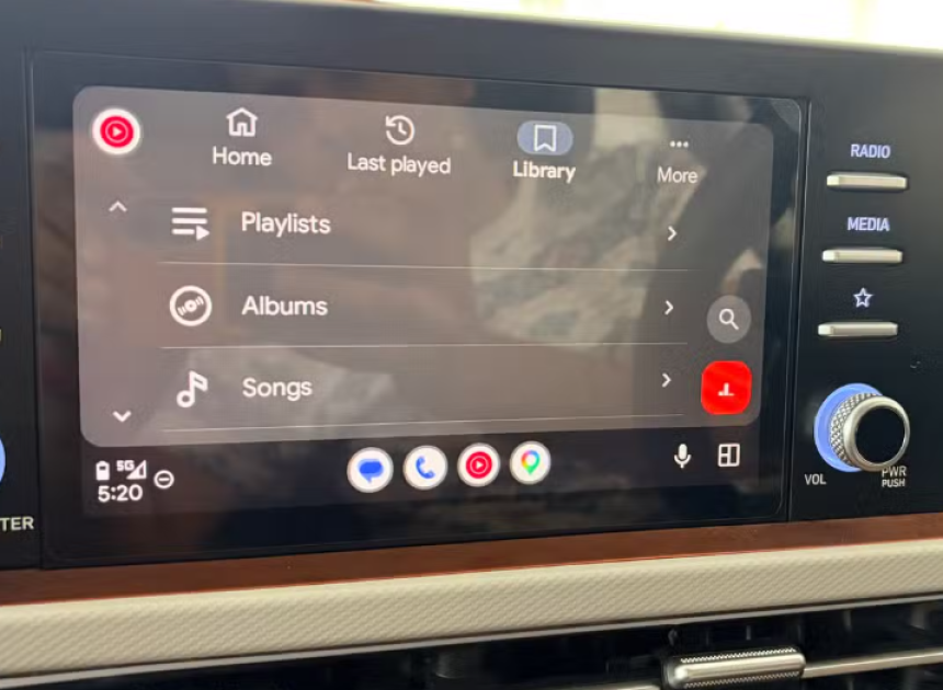 Android Auto 17.3 yayınlandı: Sürekli çökmelere karşı kritik güncelleme dağıtılıyor