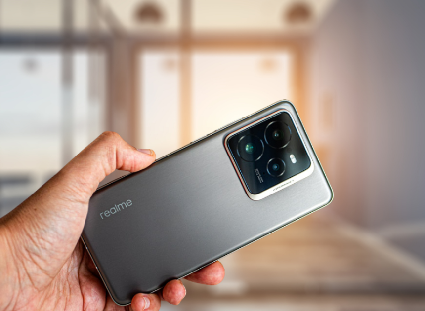 Realme ve Ricoh ortaklığıyla telefon fotoğrafçılığında yenilik