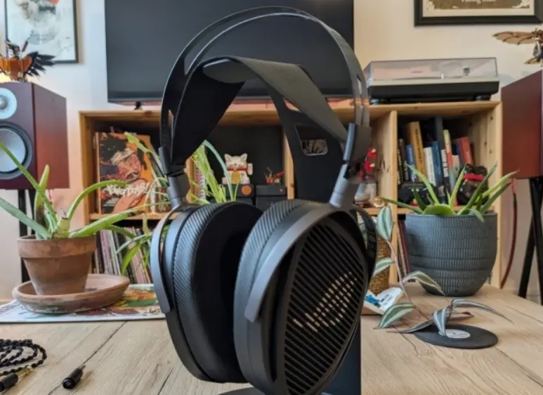 Planar manyetik sürücülü ROG Kithara dikkat çekti