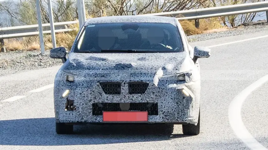 Yeni Renault Clio 2026: Radikal tasarım, sadece hibrit motor ve fiyatı merak uyandırıyor