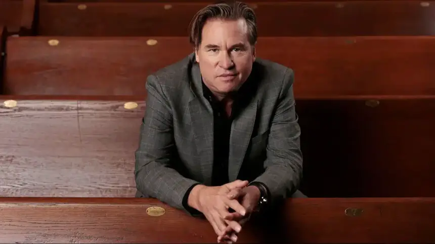 Batman Rolüyle Tanınan Val Kilmer Hayatını Kaybetti