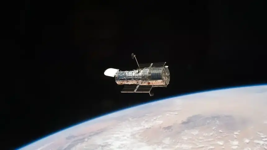 Hubble Uzay Teleskobu 35 Yaşında: İşte Evrene Bakışımızı Değiştiren 10 Anı!