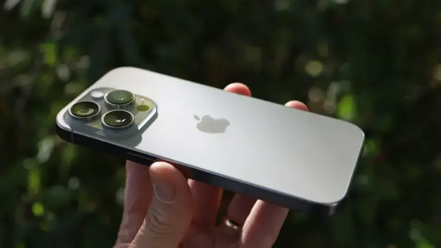 iPhone 17 Pro, Yeni Soluk Gökyüzü Mavisi Rengiyle Gelebilir: Ancak Kesin Değil