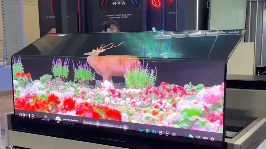 TCL XESS Rolling OLED TV ile Katlanabilirlikte Yeni Dönem Başlıyor