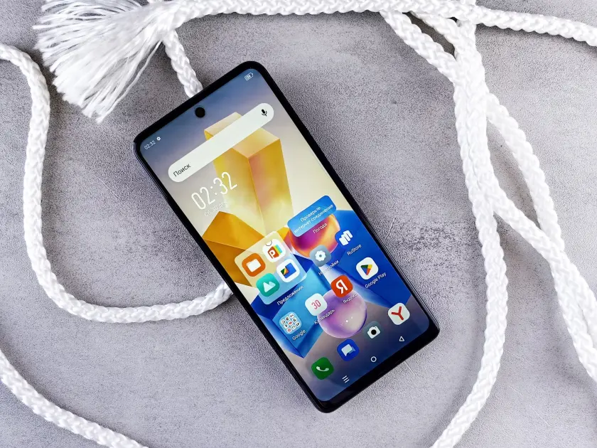 Android Telefon Donuyor 2025