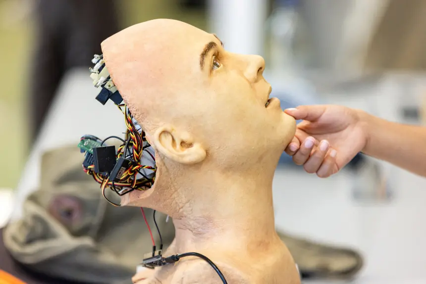 Çin'in Robot Yasaları: Şanghay, İlk İnsansı Robot Yönetmeliğini Yayımladı