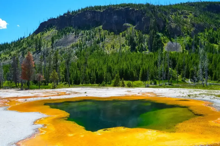 Yellowstone Ulusal Parkı Altında Magma Tabakası Keşfedildi