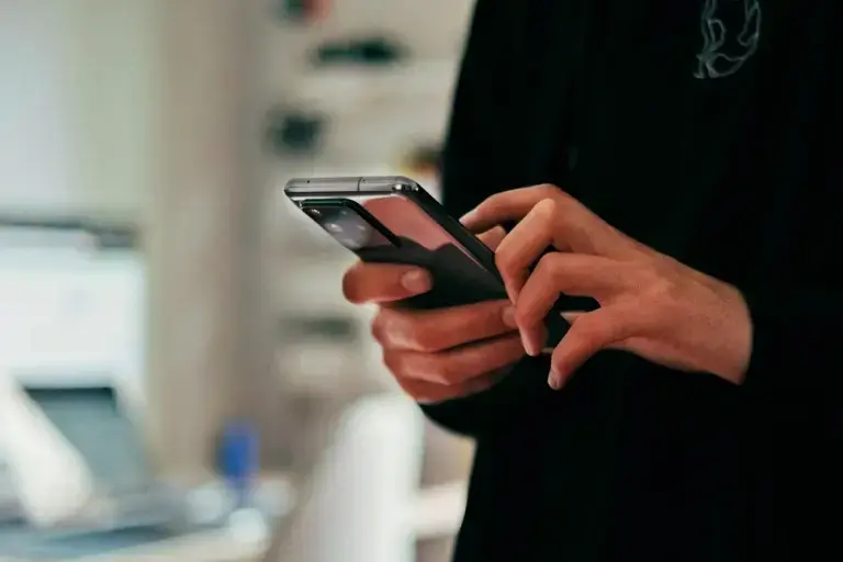 Realme Ekran Donma Sorunu Nasıl Giderilir? 2025