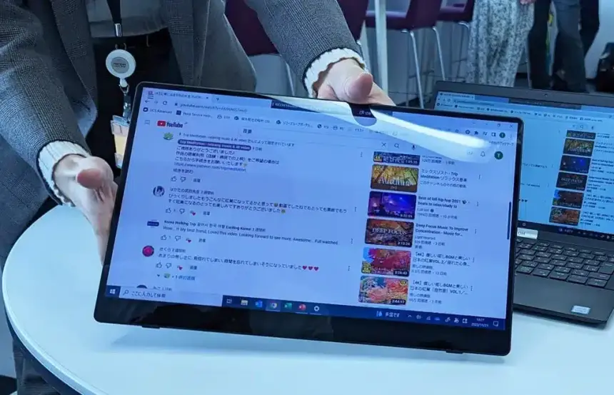Ricoh Portable Monitor 150BW İncelemesi: Kablosuz Bağlantı, OLED Ekran ve Taşınabilirlik Bir Arada