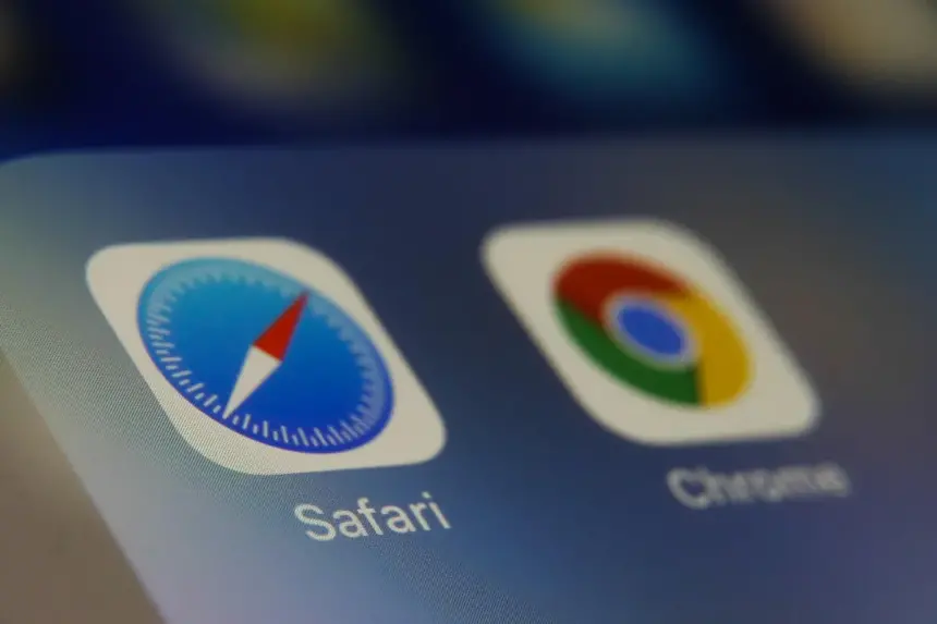 Apple'dan iPhone Kullanıcılarına Uyarı: Google Chrome Kullanmayı Bırakın