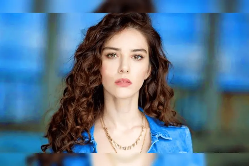 Özge Gürel Siyah Bere Kadrosunda