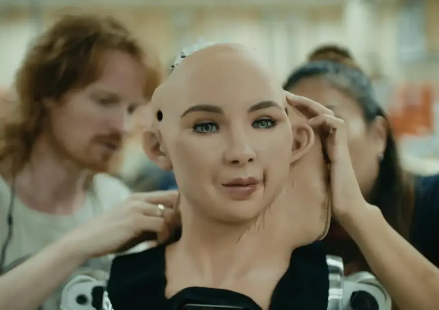 ‘My Robot Sophia’ Belgeselinden Fragman Geldi
