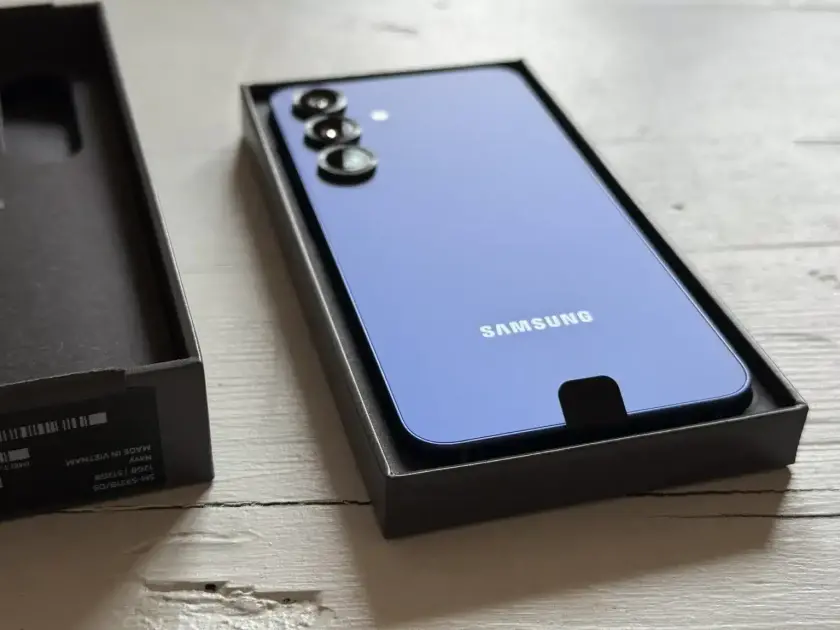 Samsung Galaxy S26 Daha da İnce Olacak: Tasarımda Yeni Bir Dönemin Eşiğinde