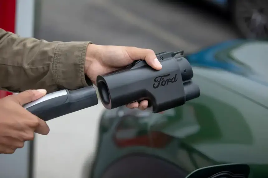 Ford'un Tesla Süper Şarj adaptörleri 200 dolara satışa çıktı