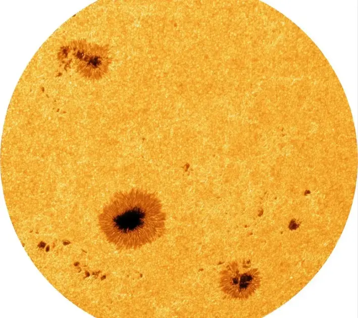 Güneşin Yeni 8K Fotoğrafları, Güneş Lekeleri ve Uzay Havasına Dair Benzersiz Bilgiler Sunuyor