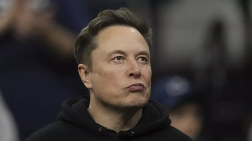 Elon Musk, X'i kendi yapay zeka şirketi xAI'ye 33 milyar dolara sattı